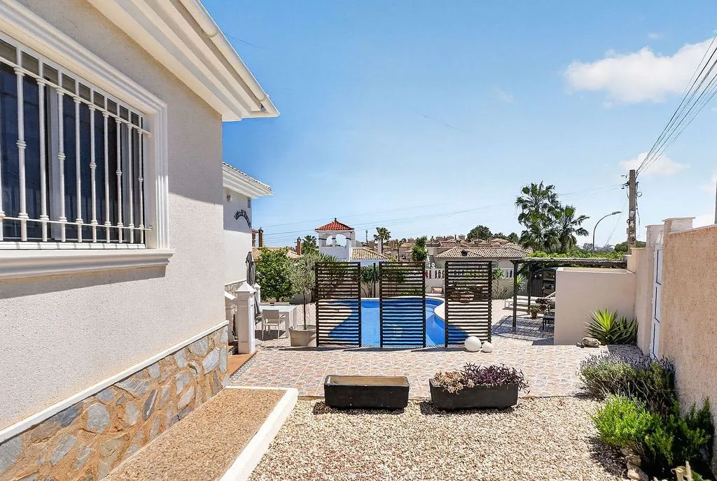 Pool - Chalet with Pool and Sea View in El Galán