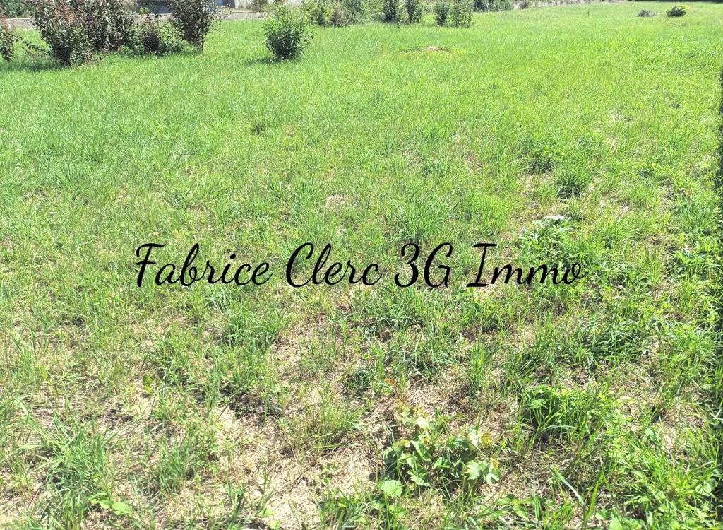 Aed - Constructible Plot with Dégagée View in Auxerre