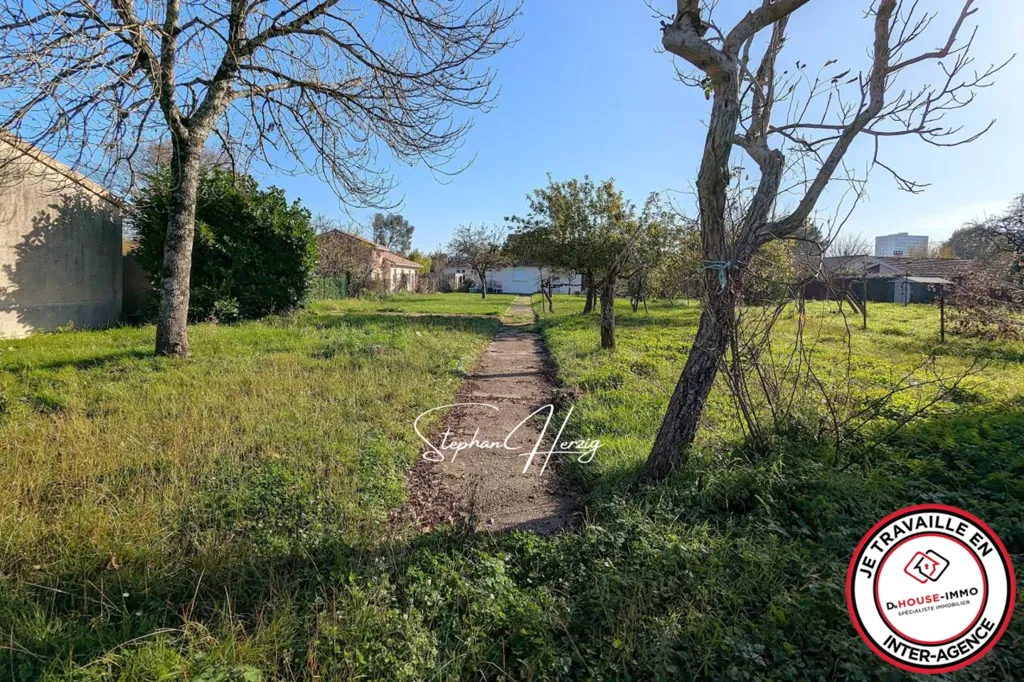 Jardin - Terrain Constructible en Impasse à Lormont