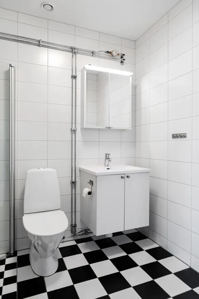 Vannitoad - Modernised 1st Floor Apartment in Malmö