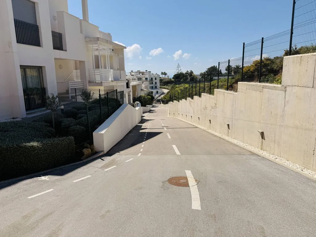 Välivaade - Contemporary Flat with Sea View in Estepona