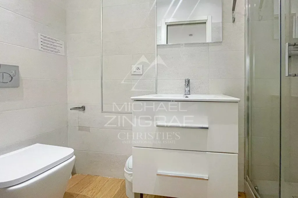 Salles de bain - Appartement T3 Rénové au Centre de Cannes