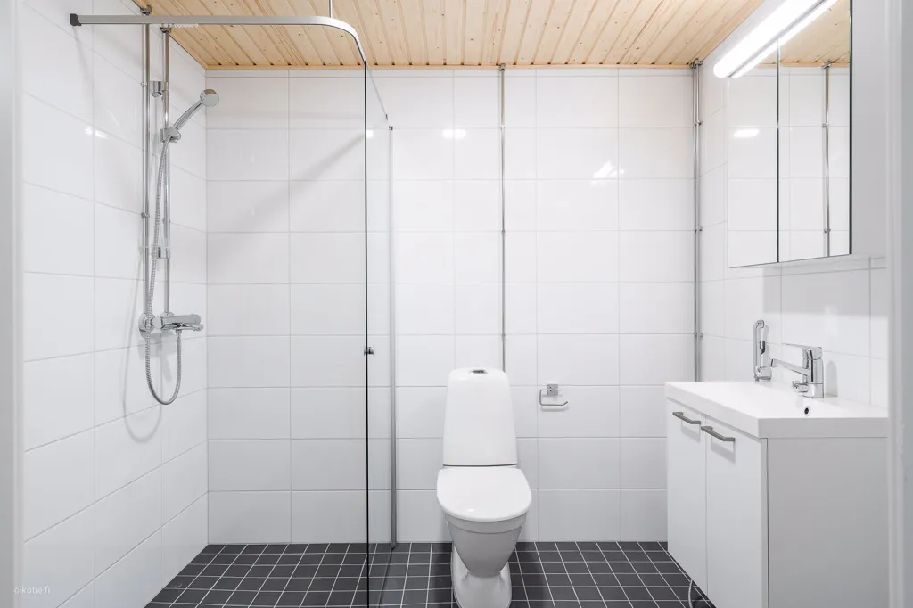 Bagni - Modern Studio Flat with Balcony in Vermonniitty, Espoo