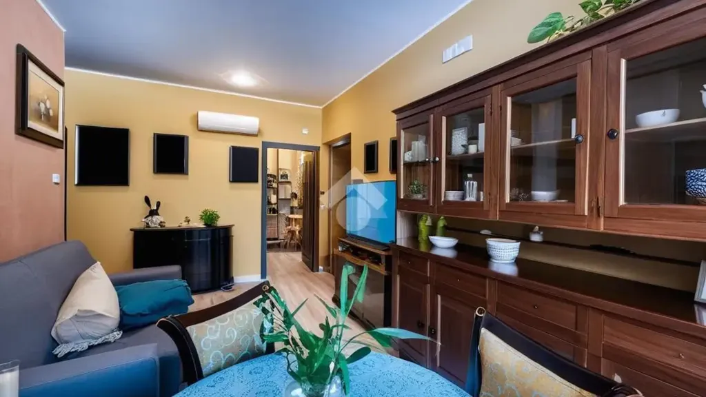Söögituba - Three-Bedroom Apartment with Balcony in Crotone
