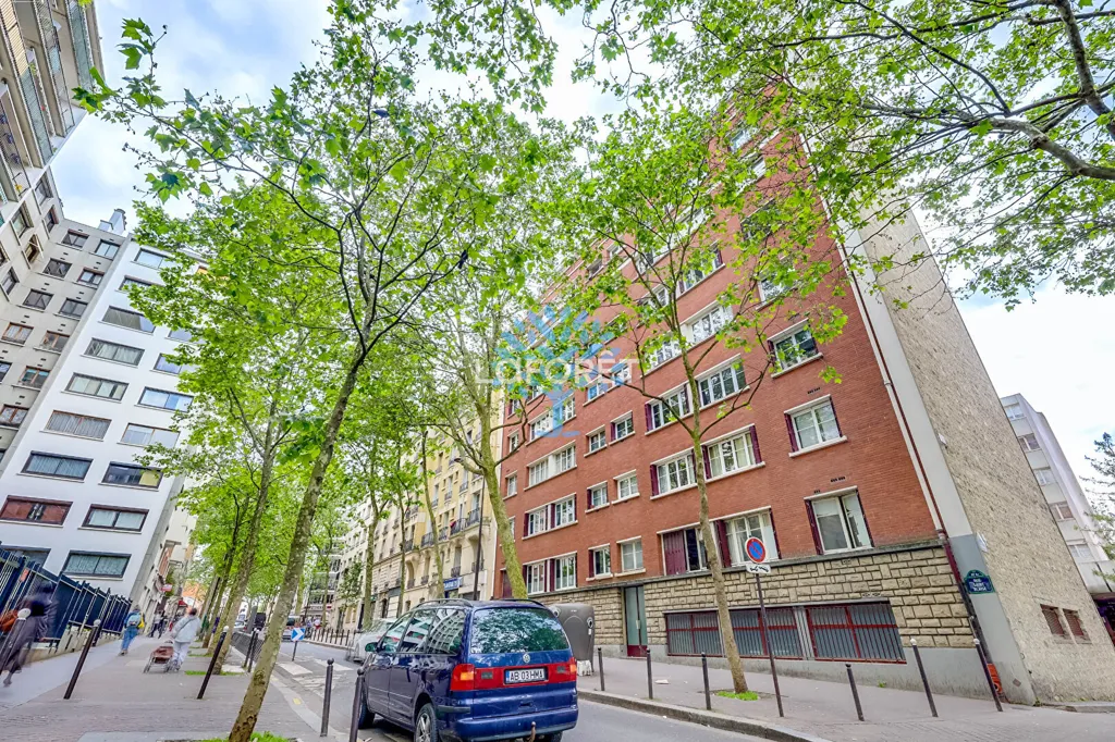 Välivaade - 3-Piece Flat with Balcony in Paris 4th