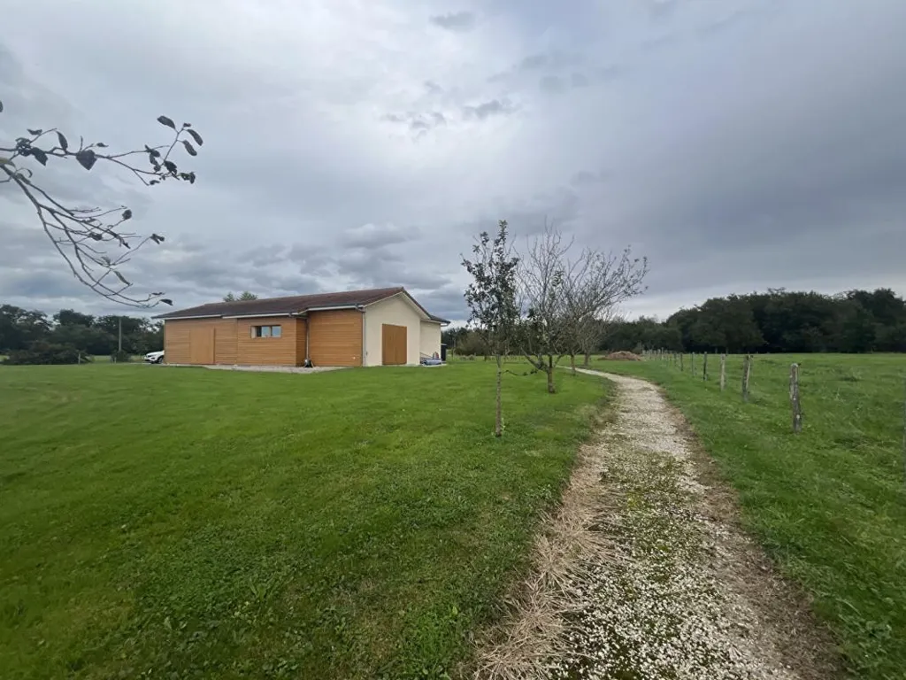 Välivaade - Agricultural Building with Potential in Bresse Vallons