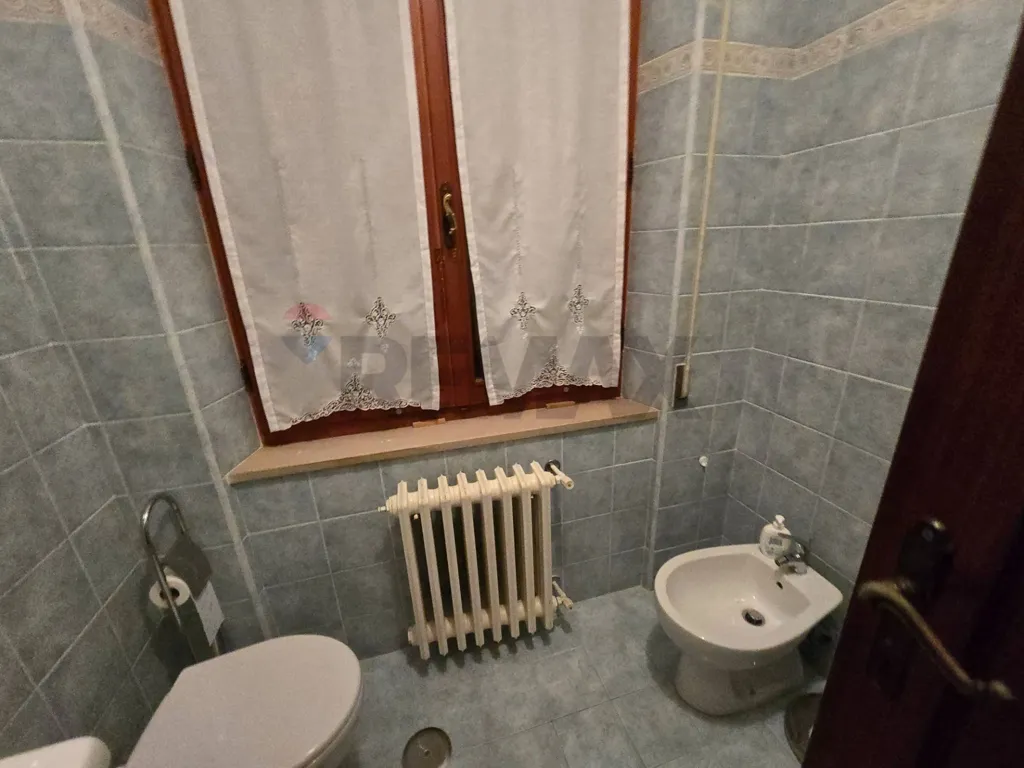Bagni - Classical Villa with Garden in Sassoferrato