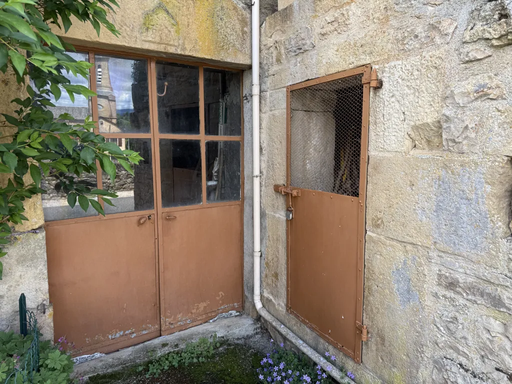 Giardino - Authentic Village House with Garden in Pierrefiche