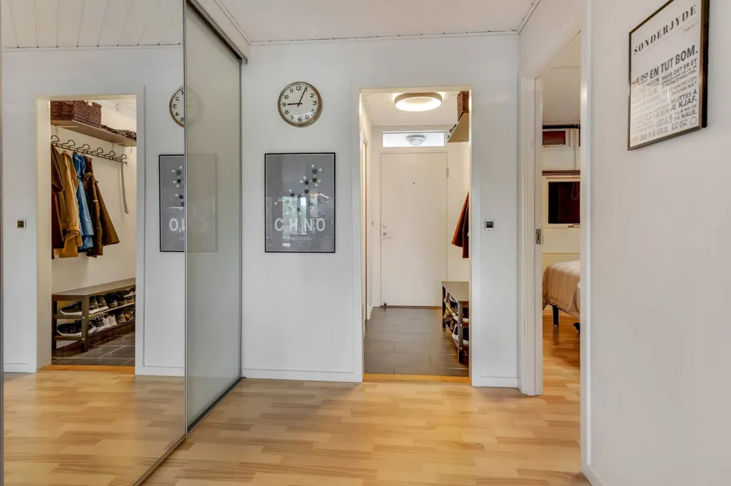 Entrée - Condo with South-Facing Balcony in Esbjerg