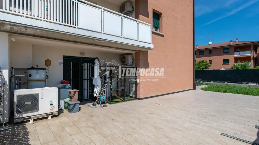 Terrasse - Spacious Duplex with Private Garden in Reggio Emilia