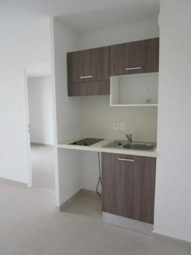 Kitchen - T2 with Terrace in Les Terrasses d’Alhambra
