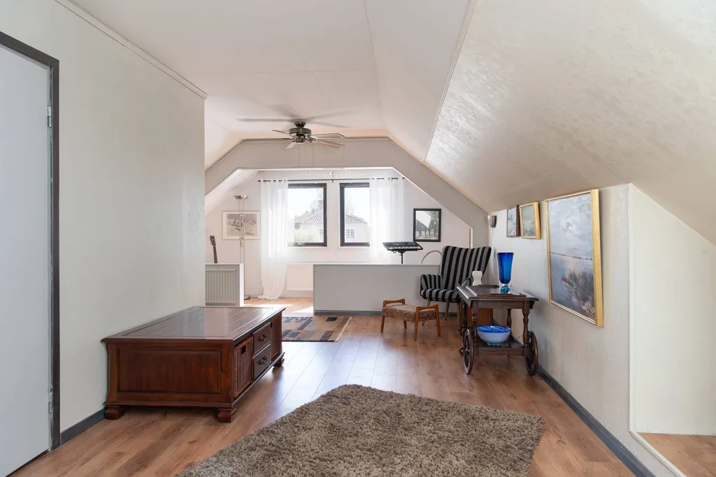 Entrée - Villa with Solarium in Family-Friendly Area