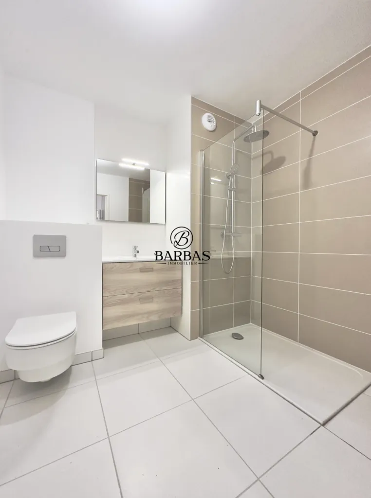 Vannitoad - New 2-Bed Flat with Balcony in Nancy