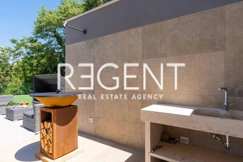 Terrasse - Elegant Villa with Pool in Tinjan, Istria