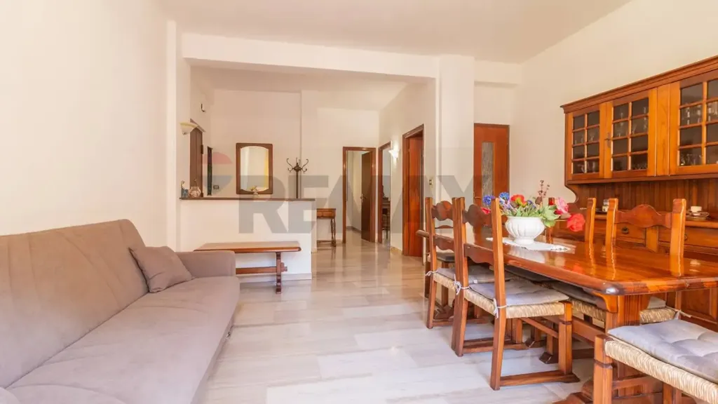 Dining Room - Apartment with Balconies in Cappuccini, Viterbo