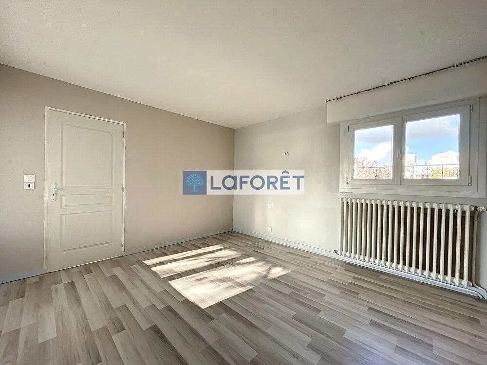 Toad - Apartment with Véranda in Saint-Dizier
