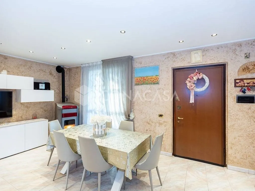 Söögituba - Luxury Villa with Garden in Brugherio