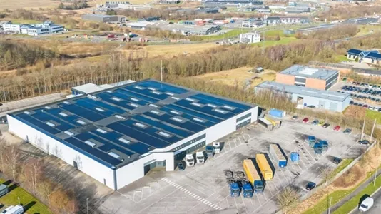 Õhuvaade - Warehouse Space with Strategic Access in Kolding