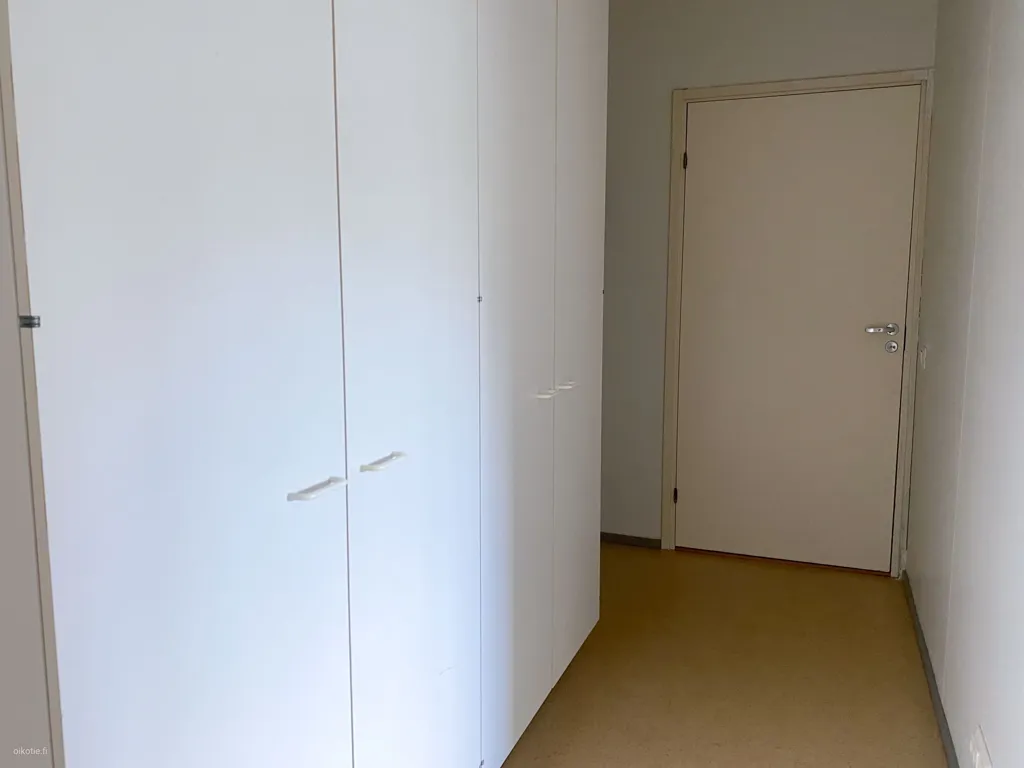 Toad - Spacious Flat with Balcony in Länsimäki, Vantaa