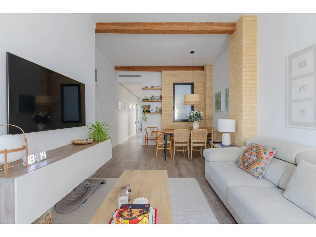 Elutuba - Modernised Flat with Balcony in Gran Vía