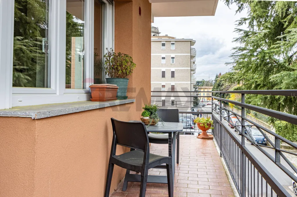 Balcony - Apartment with Balcony in Erba Centre
