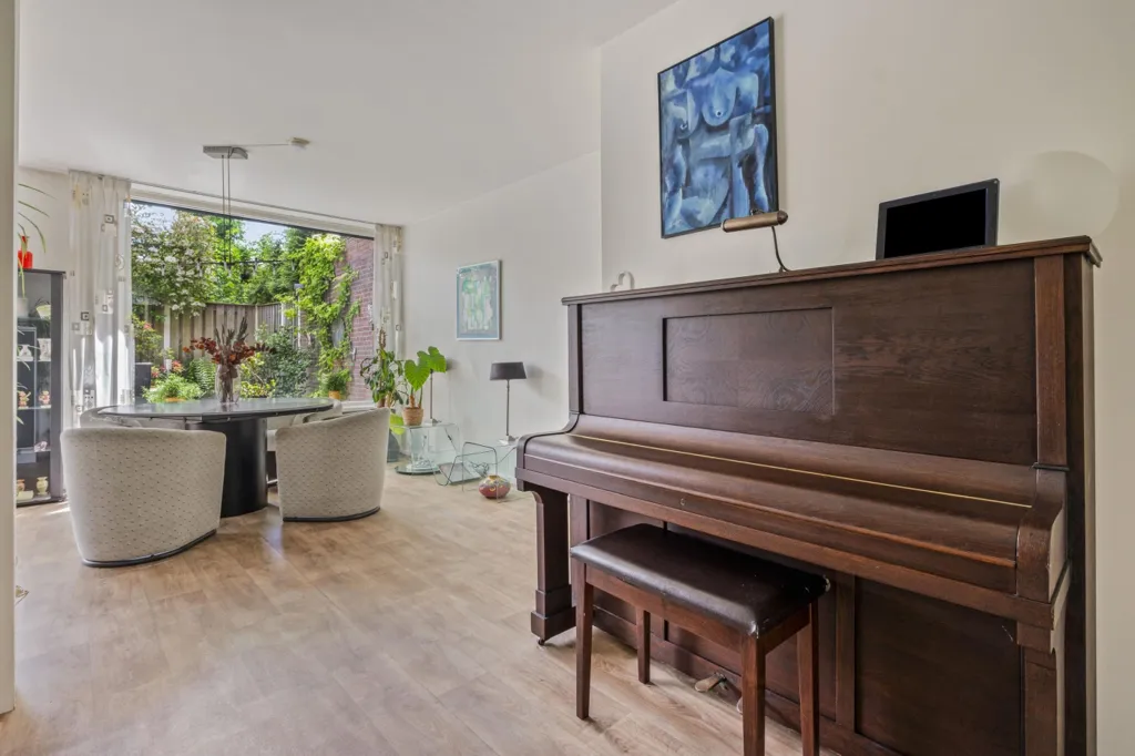 Living Room - Two-Storey House with Garden in Landgraaf