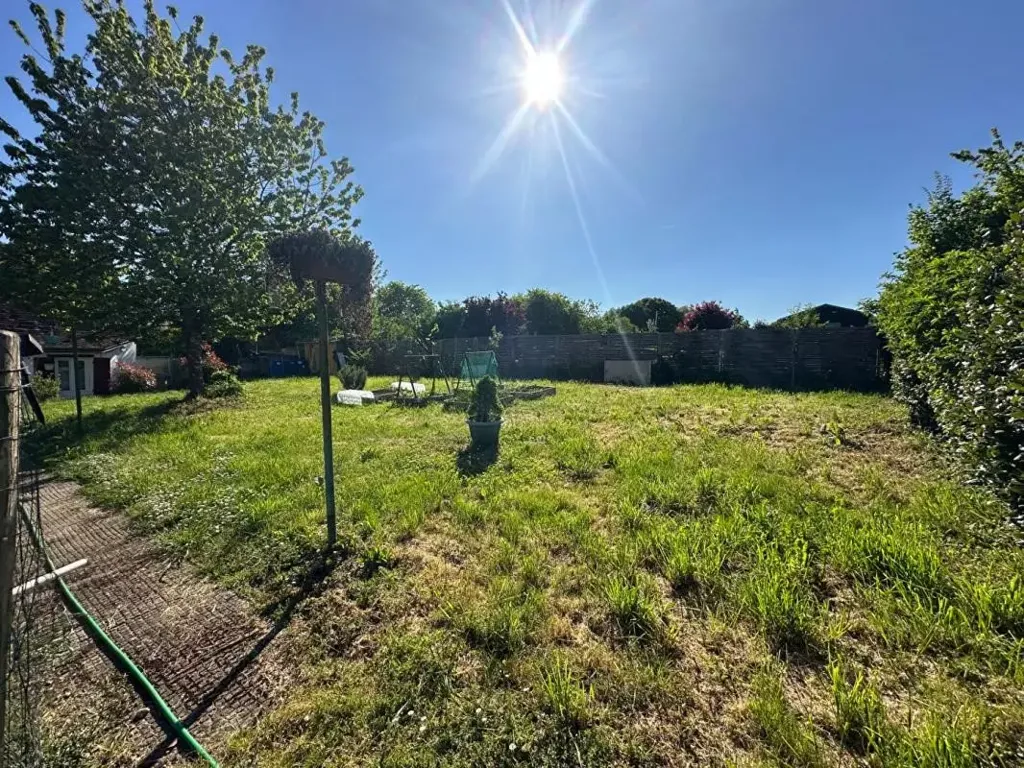 Aed - Two-Home Ensemble with Garden in Langé