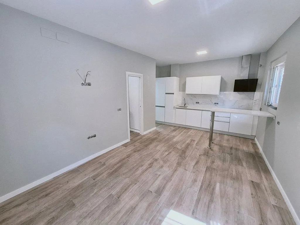 Cucina - Modern 1-Bedroom Flat in La Macarena