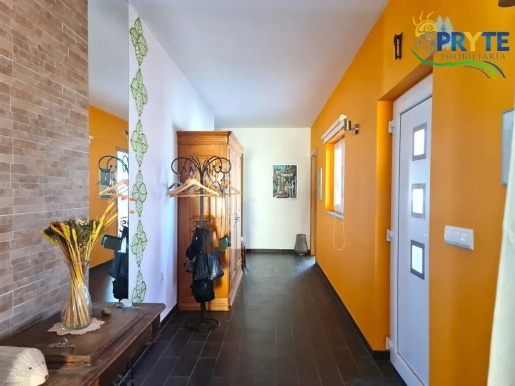 Esik - Luxury House with Feng Shui Design in Nesperal