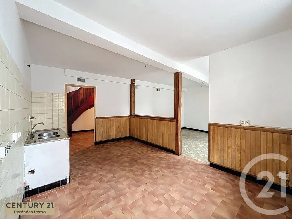 Cucina - Renovated House with Courtyard in Miramont-de-Comminges