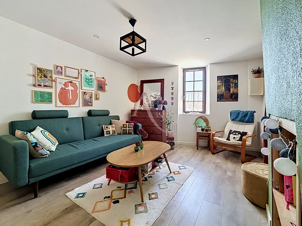 Elutuba - 2-Bedroom Apartment with Terrace in Laval Centre