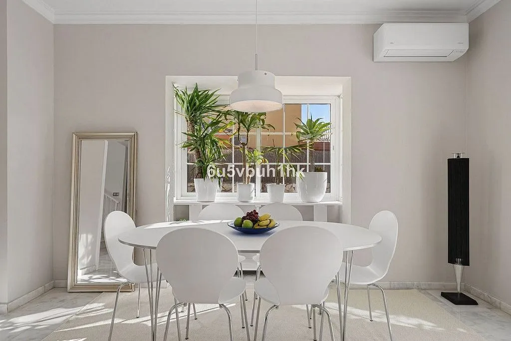 Söögituba - Chalet with Pool and Terrace in Campo de Mijas