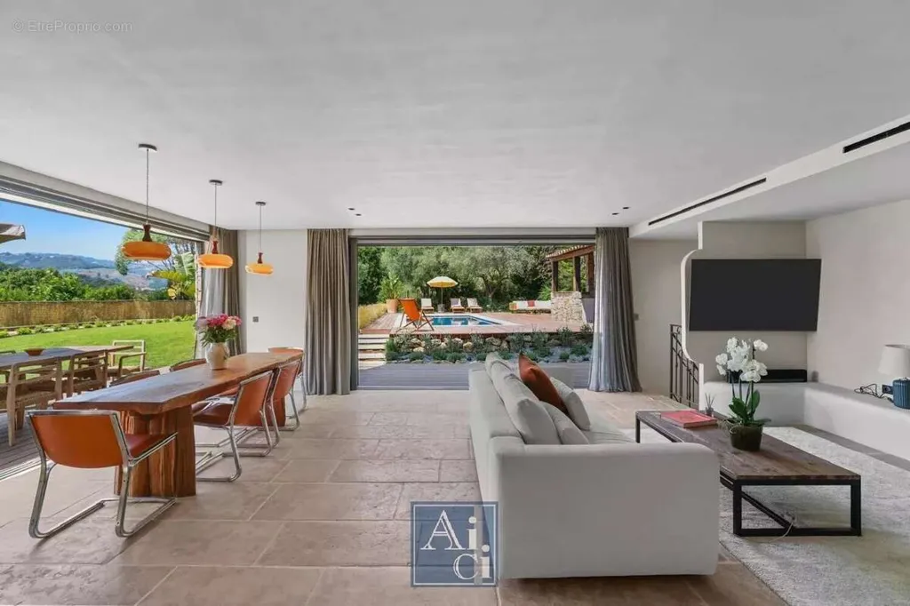 Soggiorno - Renovated Bastide with Pool near Cannes