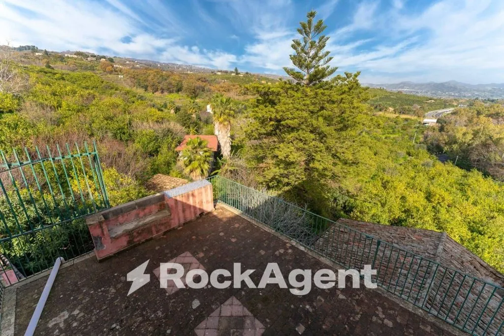 Terrass - Ancient Farmhouse with Panoramic Views in Giarre