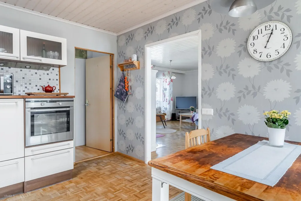 Cuisine - Seafront Cottage with Sauna in Naantali