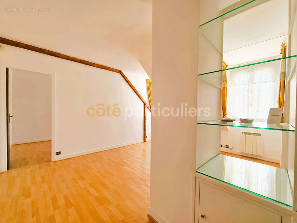 Séjour - Appartement dernier étage avec jardin à Saint-Germain-en-Laye
