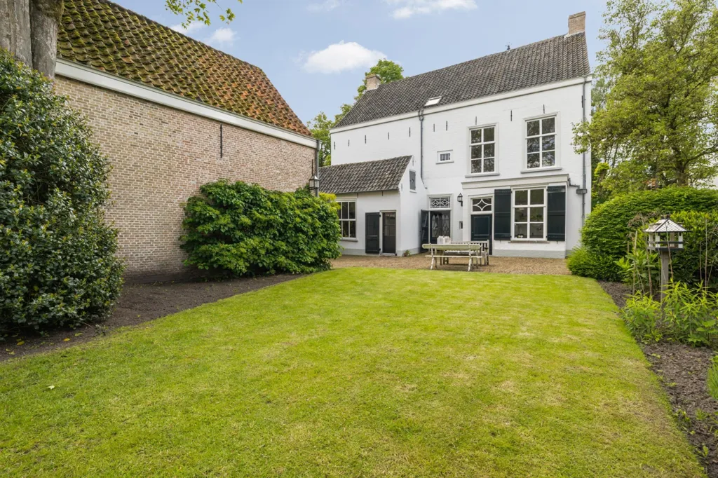 Garden - Monumental Villa with Historical Charm in Breda