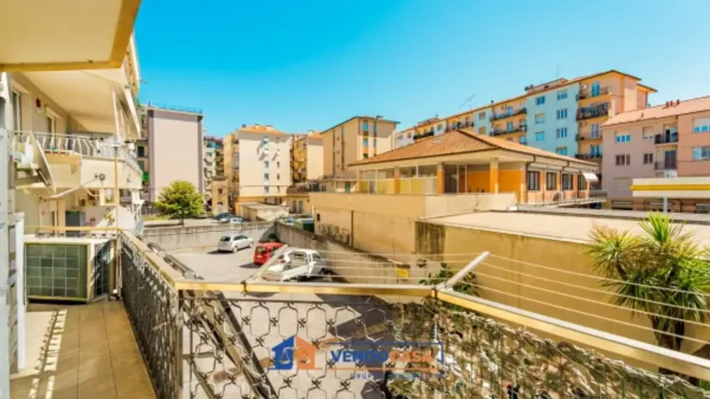 Balcon - Apartment with Balcony in Albenga