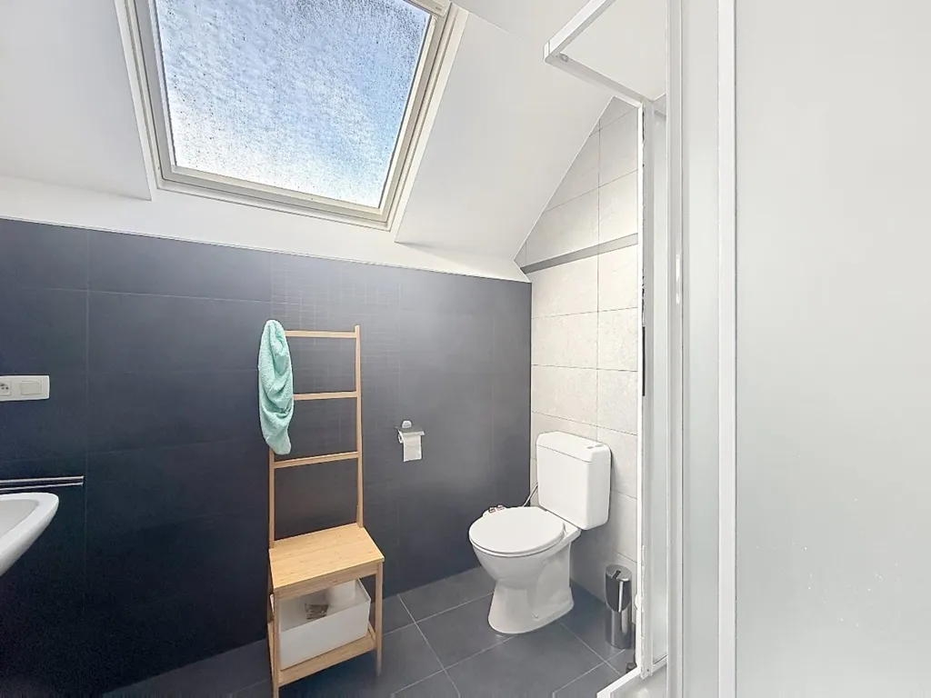 Salles de bain - Maison de Famille avec Jardin à Machelen