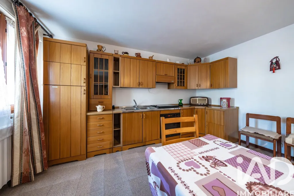 Cuisine - Villa with Courtyard in Massa Fiscaglia