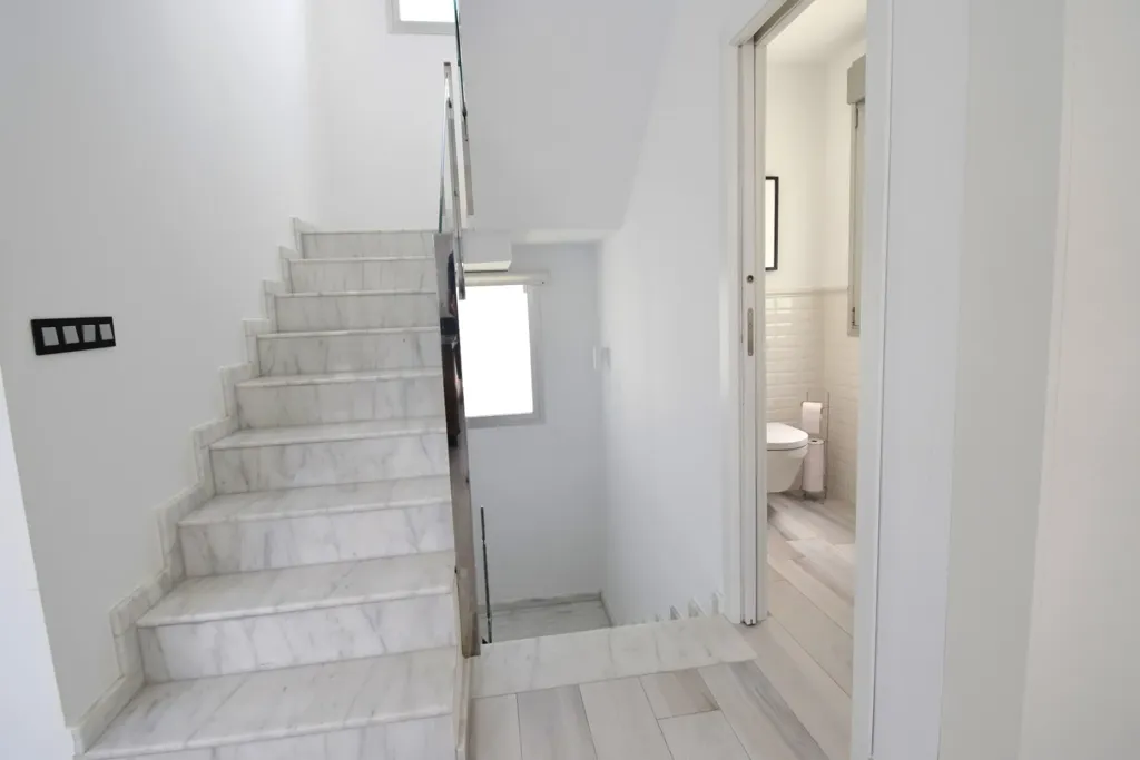 Pièces - Modern Villa with Water View in Orihuela Costa