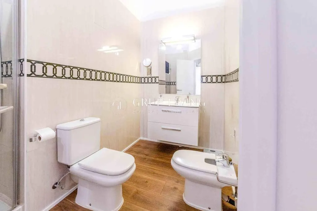 Bathrooms - Luxury House with Pool in Sitges