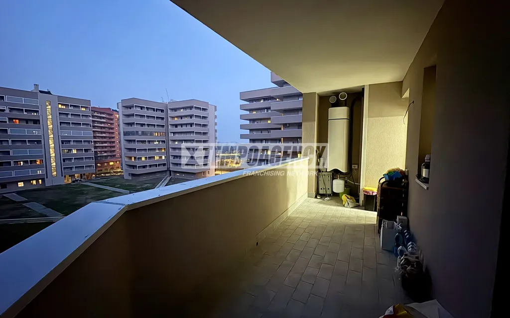 Balcon - Rearranged Apartment with Balcony in Pieve Emanuele