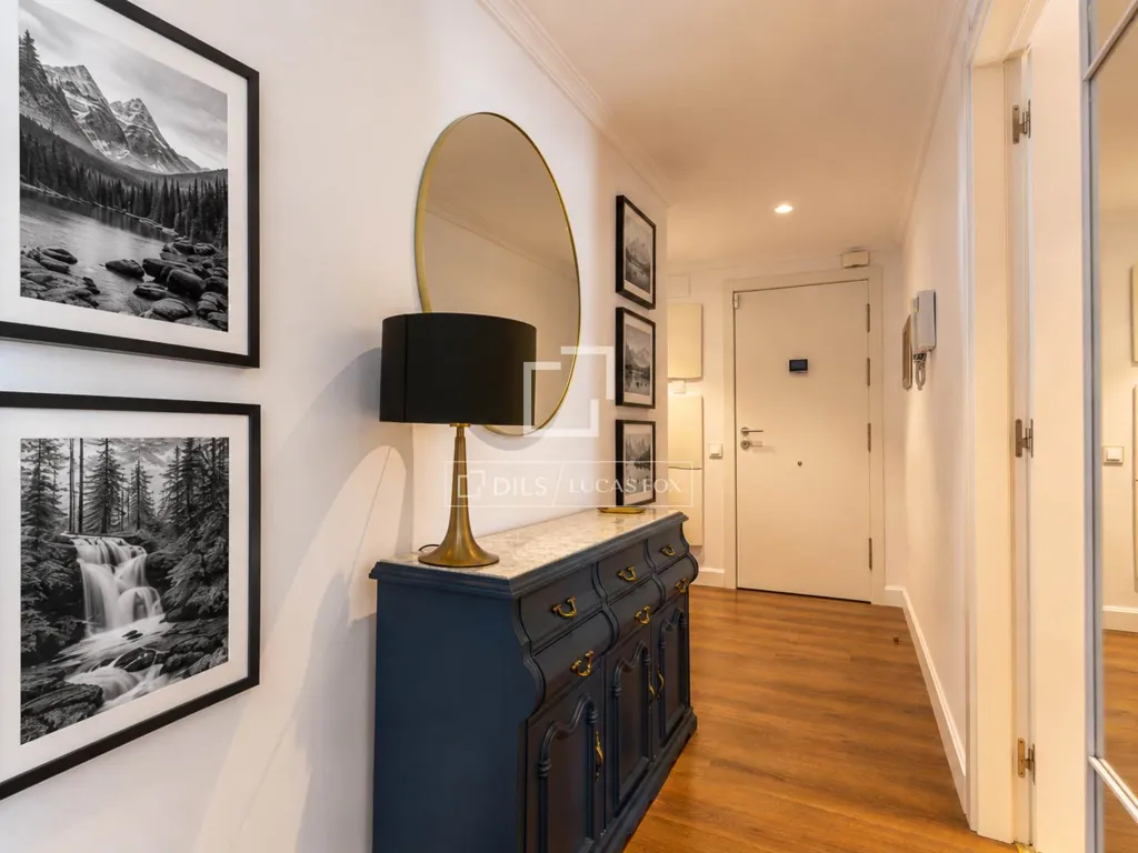 Entrée - Modern Apartment with Terrace in Sant Just Desvern