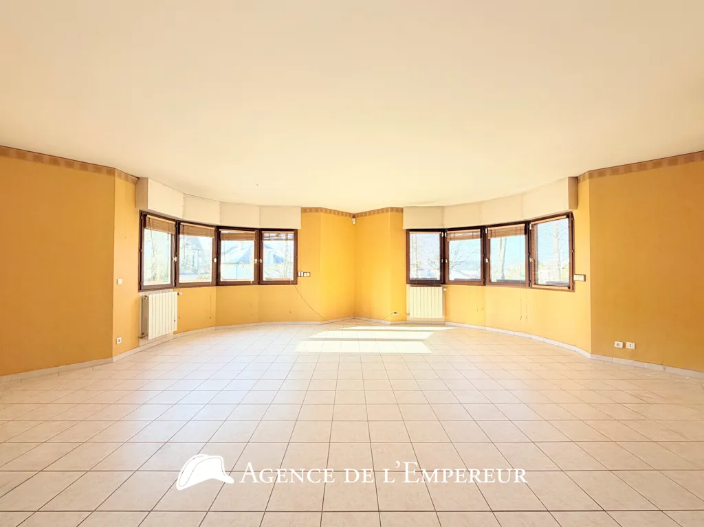 Séjour - Maison 7 Pièces avec Jardin à Rueil Malmaison
