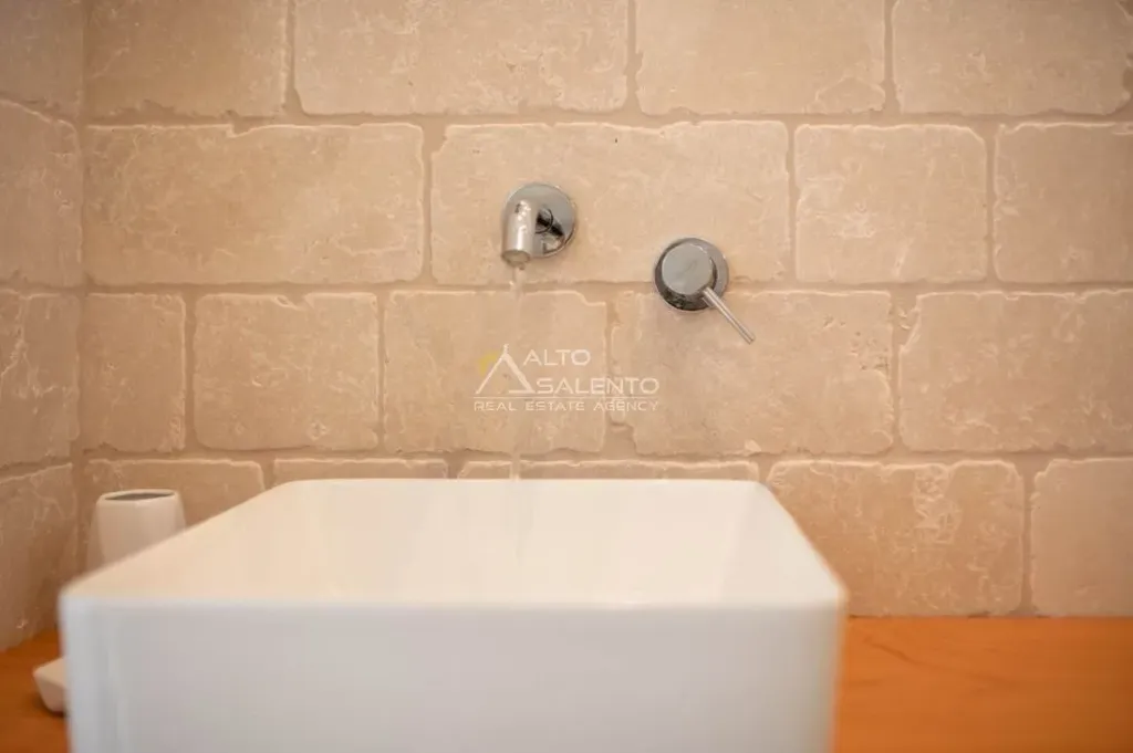 Bathrooms - Renovated Villa with Pool near Ostuni