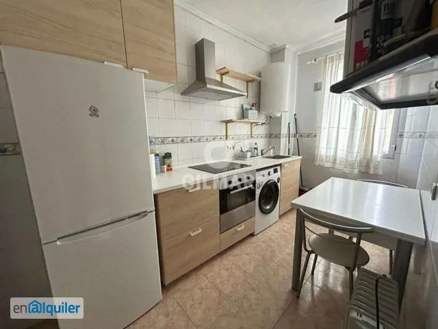 Kitchen - Three-Bedroom Flat with Balcony in Latina