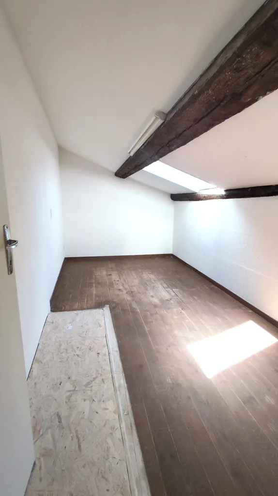 Stanze - Apartment with Parking in Marguerittes