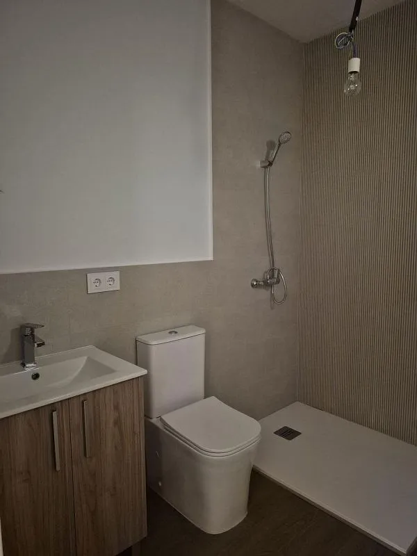Salles de bain - Modern Flat with Air Conditioning in Puerto Real Centre