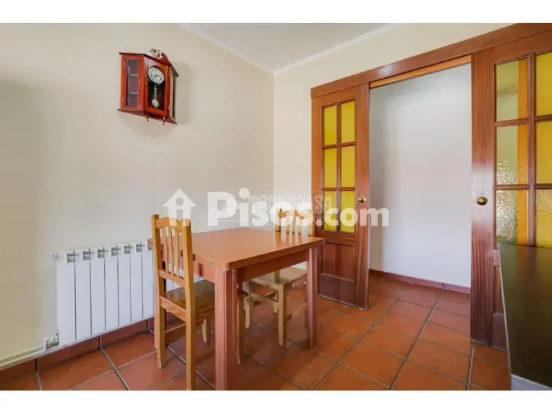 Salle à manger - Spacious Apartment with Balcony in Can Boada, Terrassa